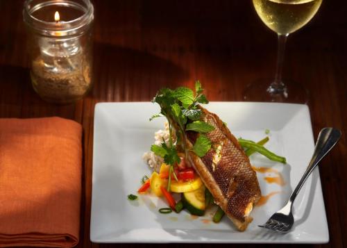 fresh-catch-plate